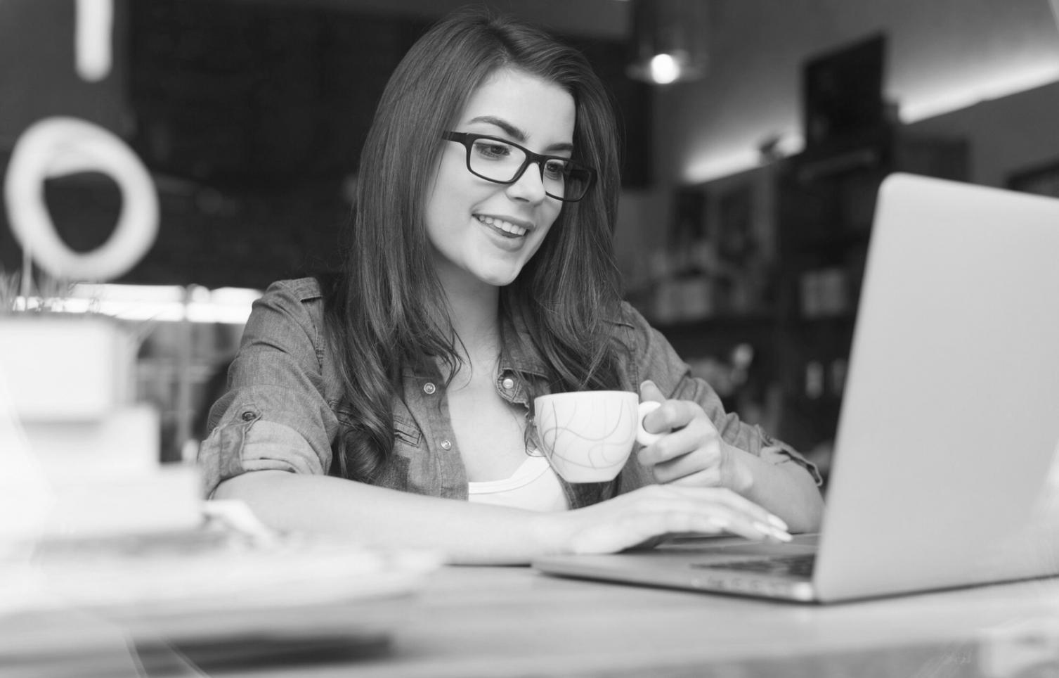 Espace de travail professionnel pour échanger sur la croissance des entreprises